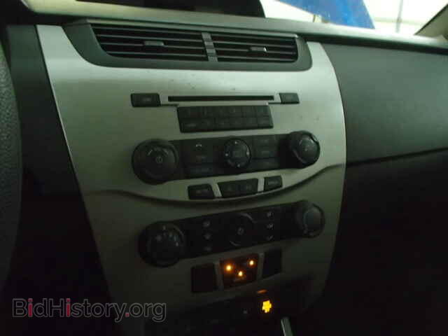 2010 FORD FOCUS - VIN: 1FAHP3FNXAW189876 - Photo 9