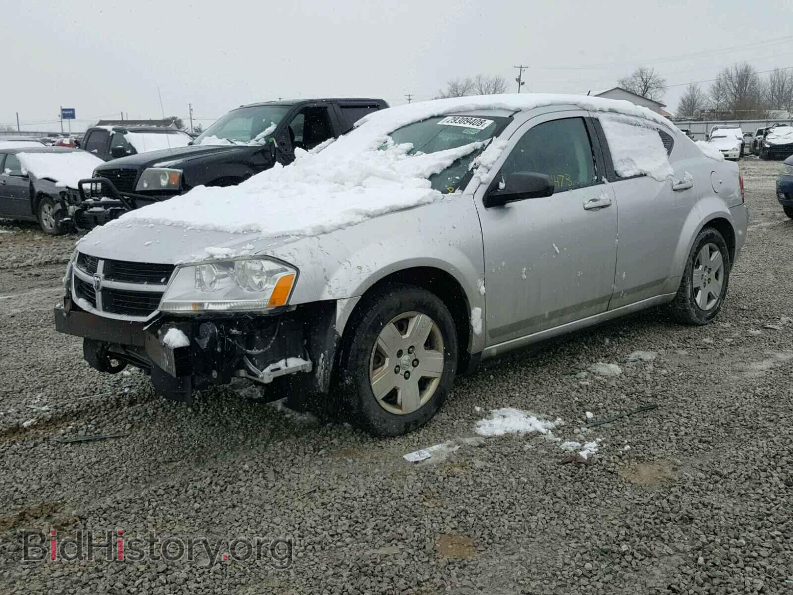 2010 DODGE AVENGER - VIN: 1B3CC4FB2AN224705 - Фото 2