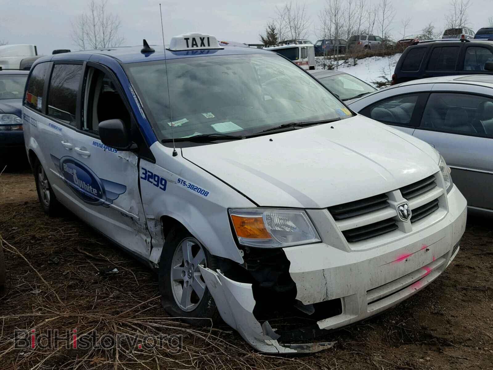 Photo 2D4RN4DE1AR350009 - DODGE CARAVAN 2010