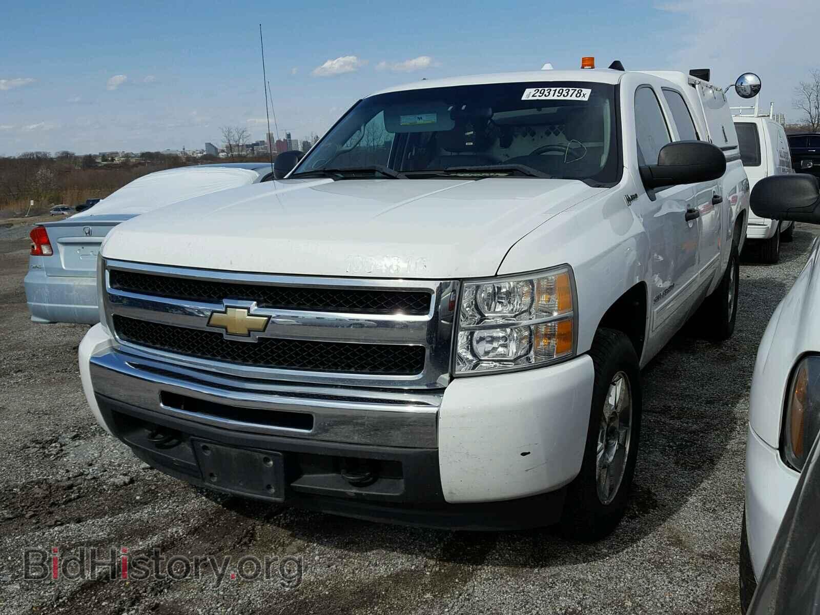 2011 CHEVROLET SILVERADO - VIN: 3GCUKUEJ3BG300960 - Фото 2