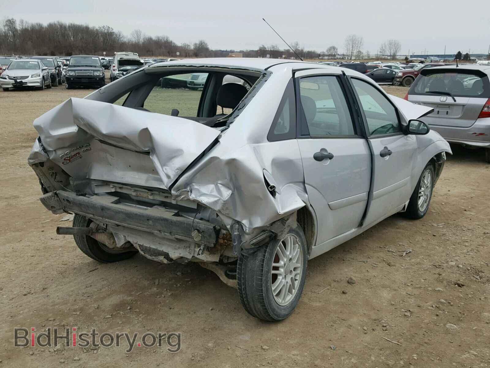 2007 FORD FOCUS - VIN: 1FAFP34N97W112273 - Фото 4