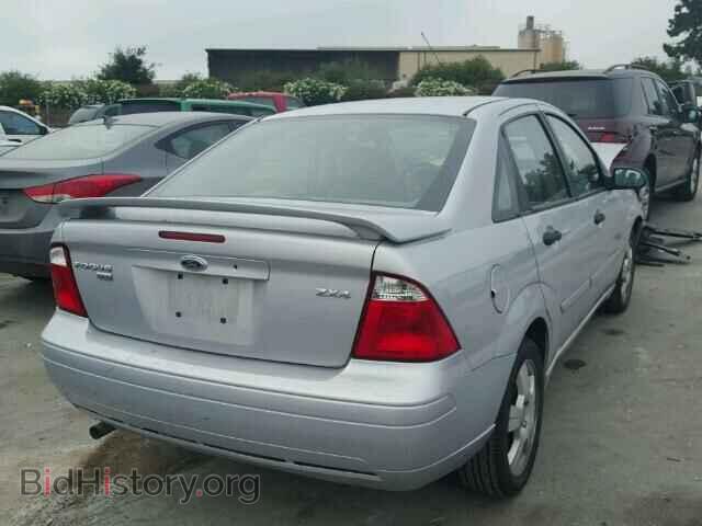 2005 FORD FOCUS - VIN: 1FAFP34N15W158421 - Фото 4