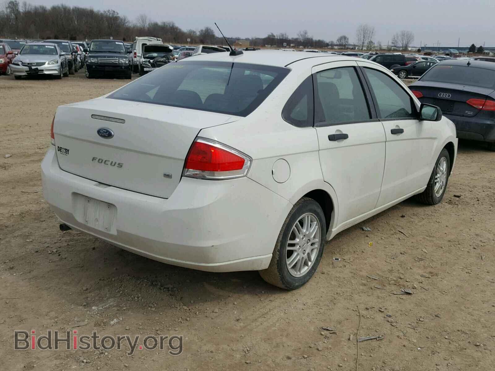 2011 FORD FOCUS - VIN: 1FAHP3FN1BW202628 - Фото 4