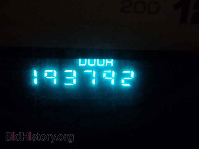2000 DODGE NEON - VIN: 1B3ES46CXYD746356 - Фото 8