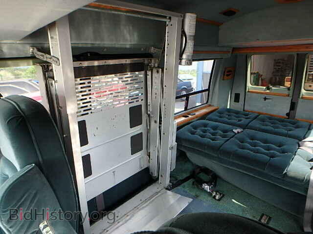 1996 Dodge RAM VAN (VIN 2B6HB21Y1TK169982) — photo 6 of 10