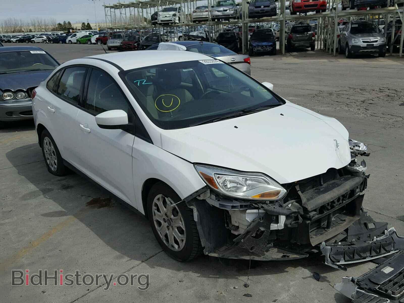 Photo 1FAHP3F20CL337897 - FORD FOCUS 2012