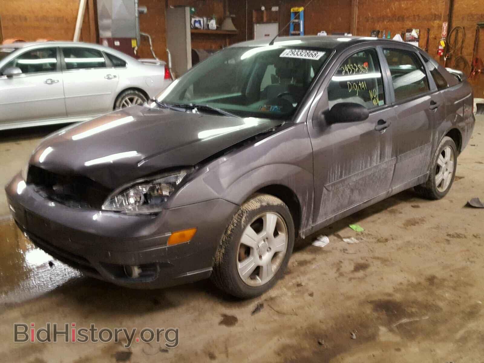 2007 FORD FOCUS - VIN: 1FAHP34N57W351943 - Фото 2
