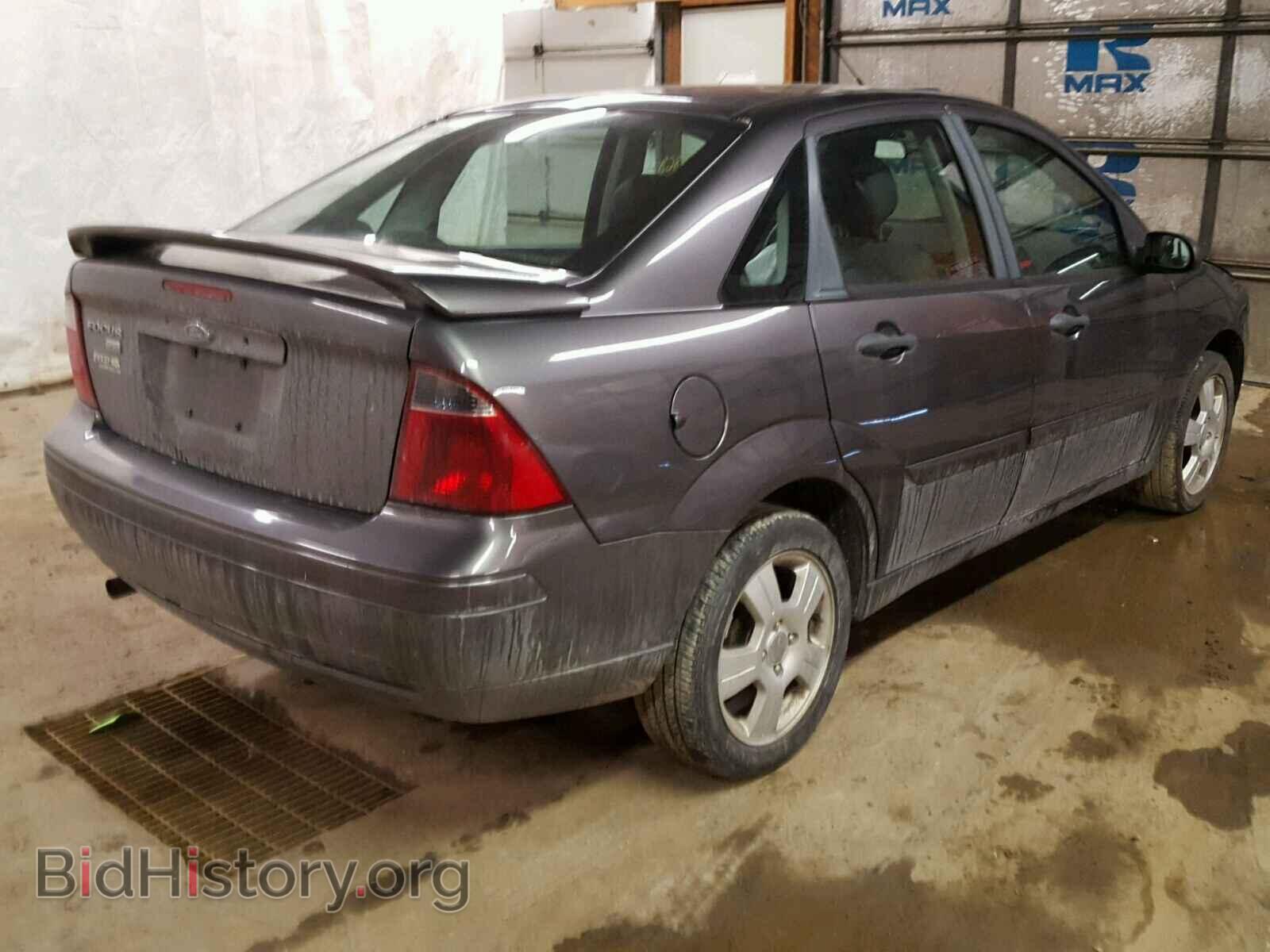 2007 FORD FOCUS - VIN: 1FAHP34N57W351943 - Фото 4