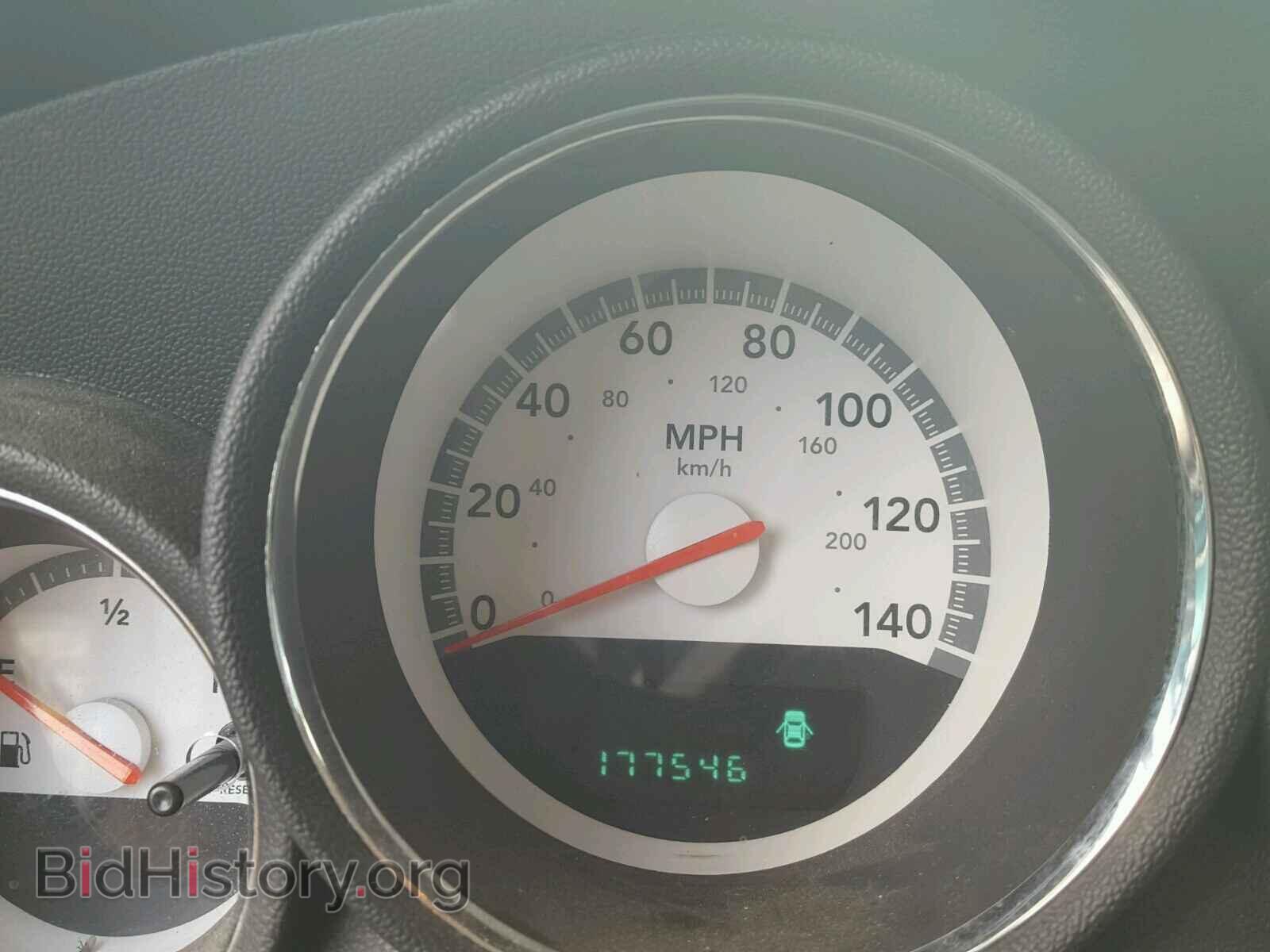 2010 DODGE CHARGER - VIN: 2B3CA3CV9AH285959 - Фото 8
