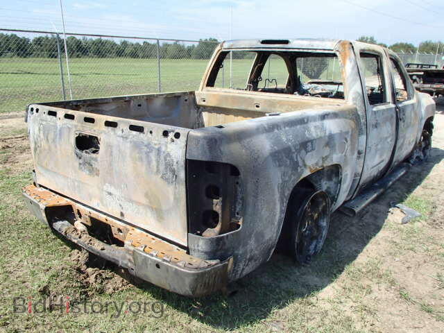 2011 CHEVROLET SILVERADO - VIN: 3GCPKTE38BG173311 - Фото 4