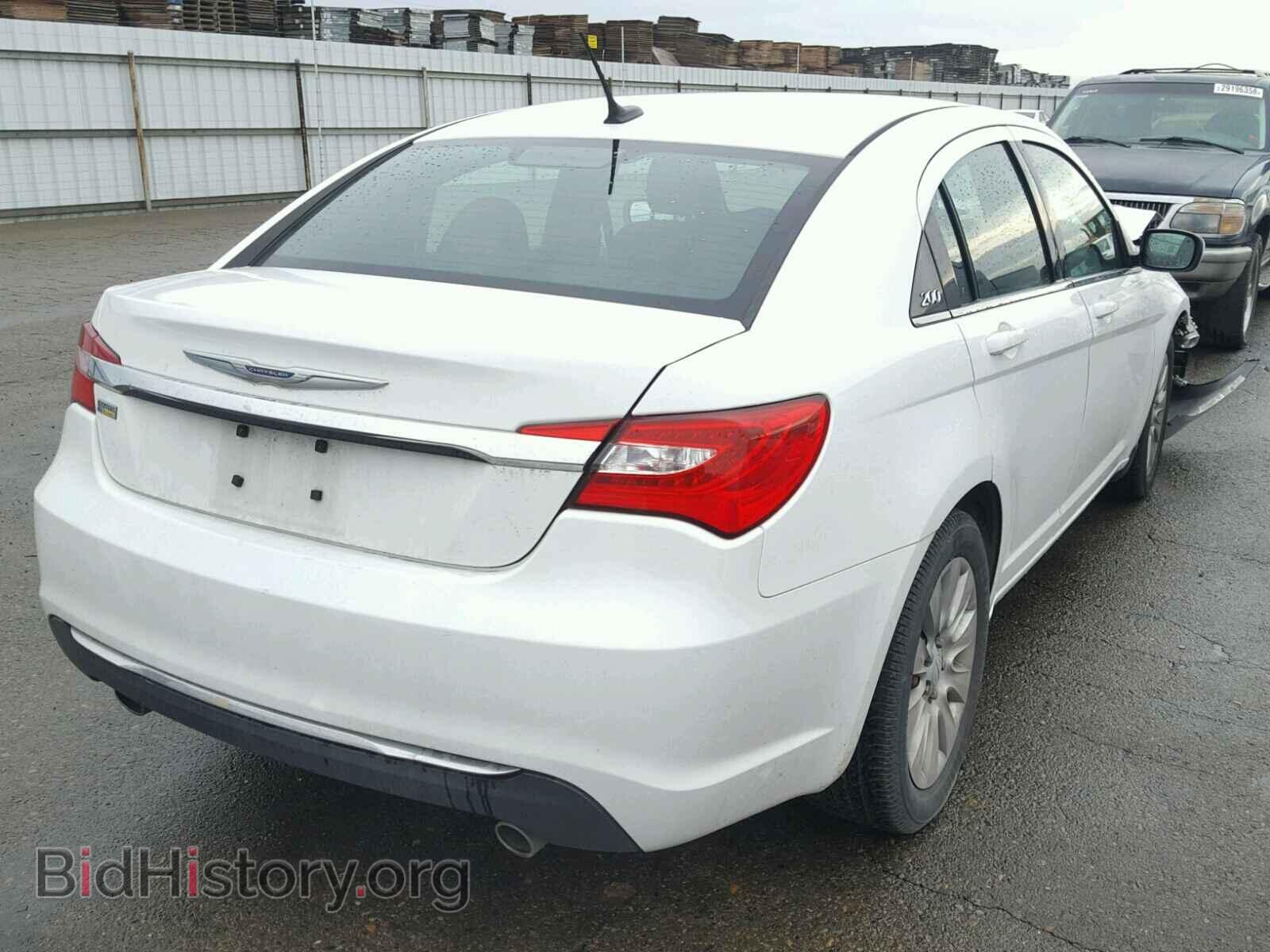 2013 CHRYSLER 200 - VIN: 1C3CCBAG3DN590011 - Photo 4