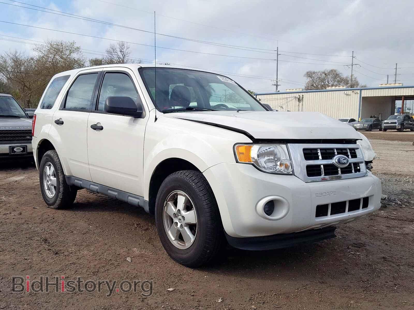 Photo 1FMCU0C79BKB10123 - FORD ESCAPE 2011