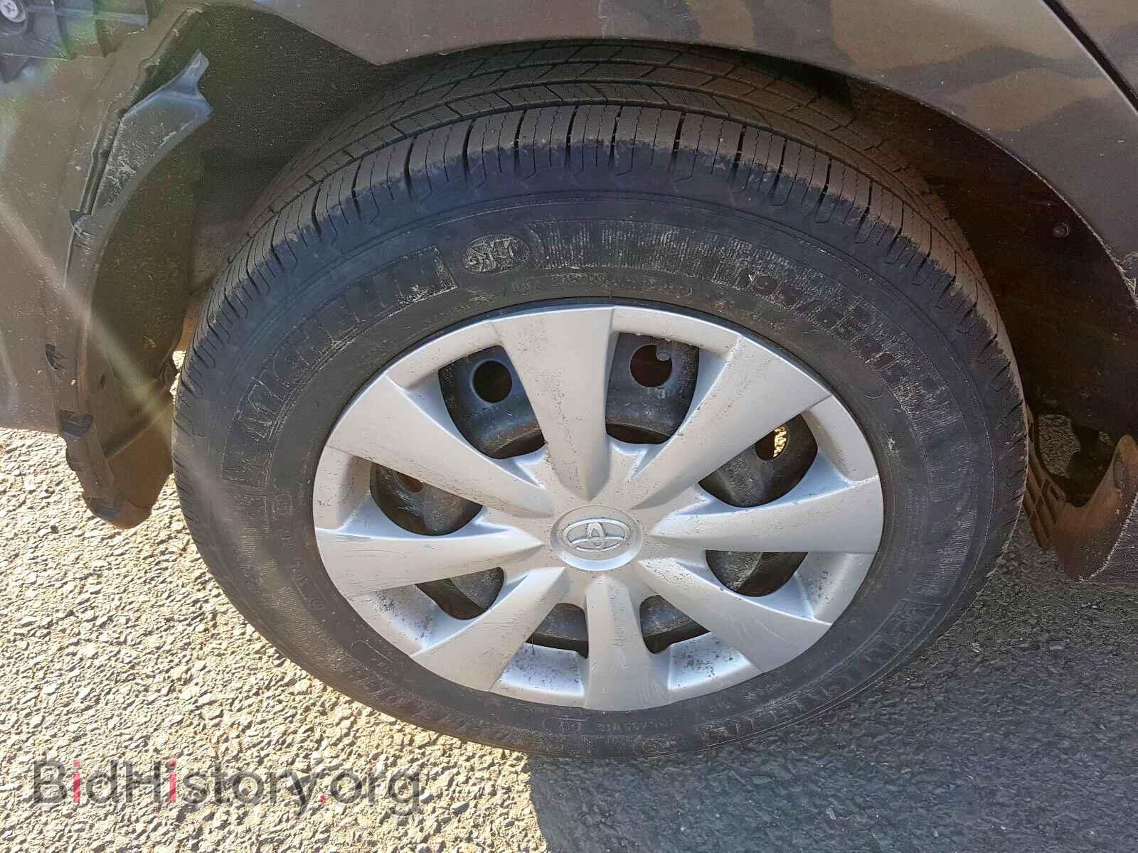 2011 TOYOTA COROLLA - VIN: 2T1BU4EE8BC748920 - Фото 9