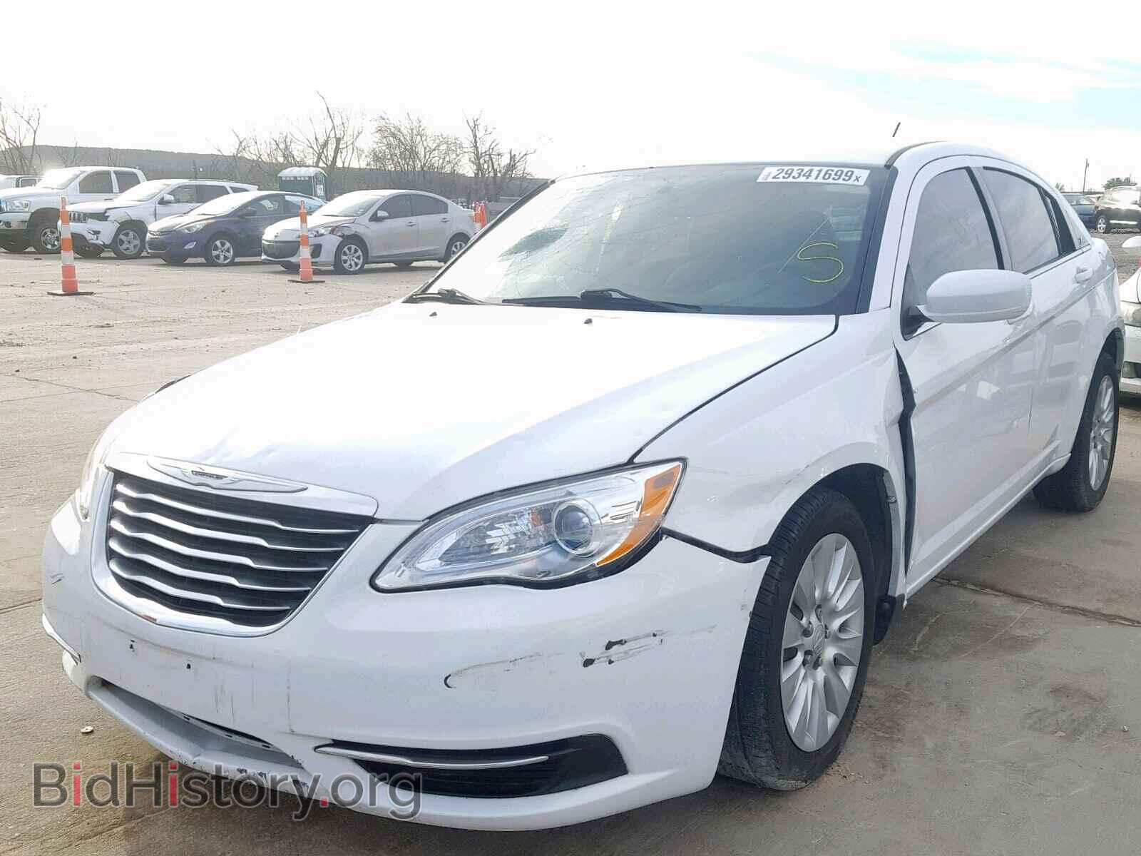 2013 CHRYSLER 200 - VIN: 1C3CCBAB0DN622725 - Фото 2