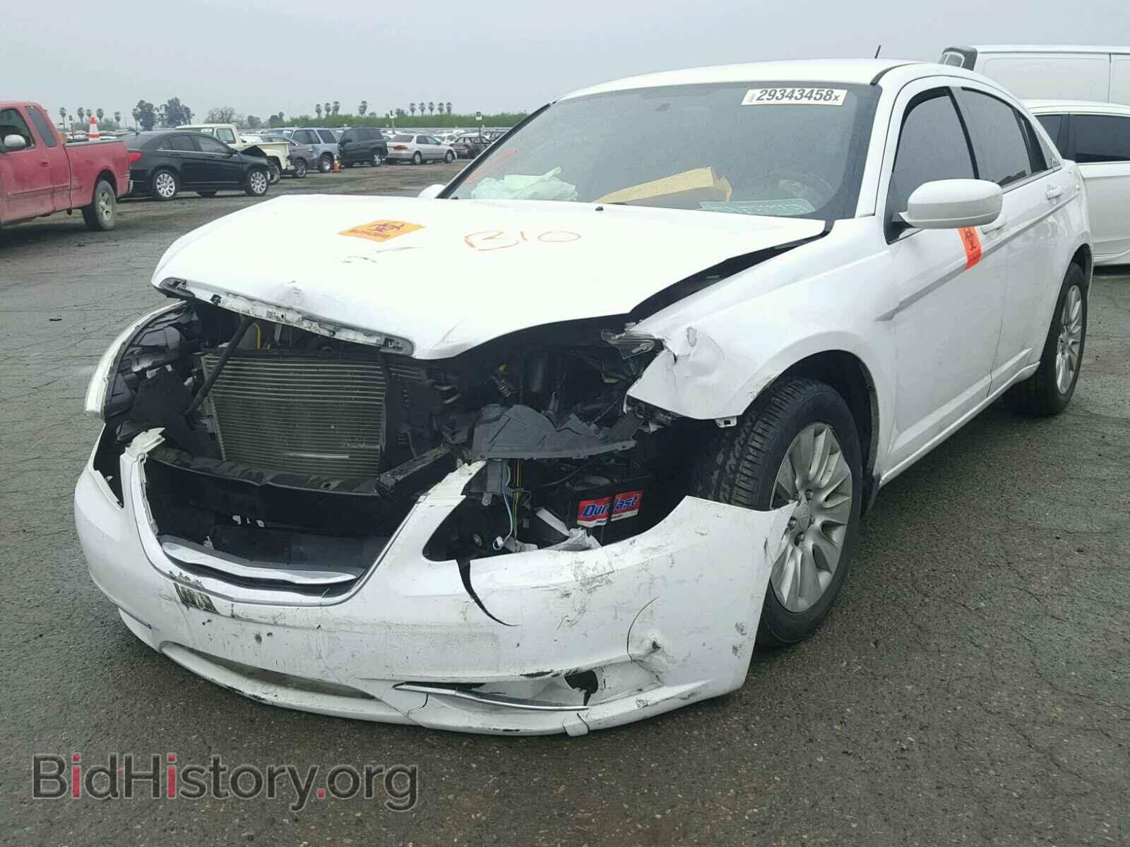 2012 CHRYSLER 200 - VIN: 1C3CCBAG9CN188489 - Photo 2