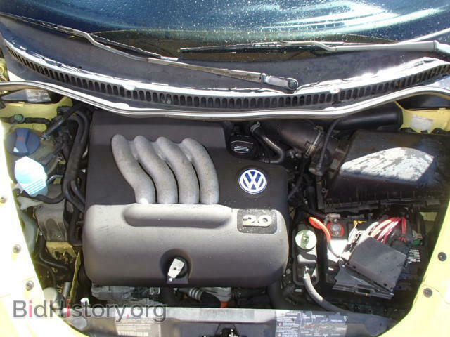 2000 VOLKSWAGEN BEETLE - VIN: 3VWCA21C8YM440052 - Фото 7