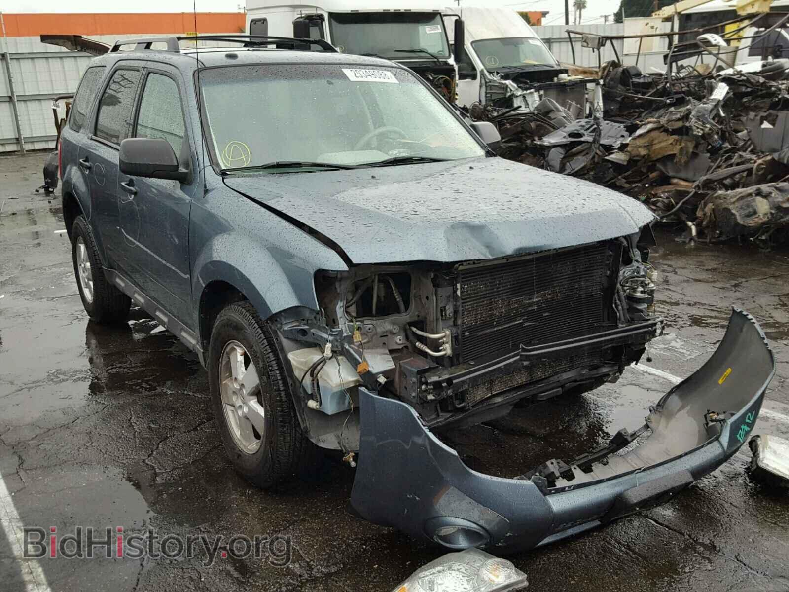 Фотография 1FMCU0D73BKB00122 - FORD ESCAPE 2011