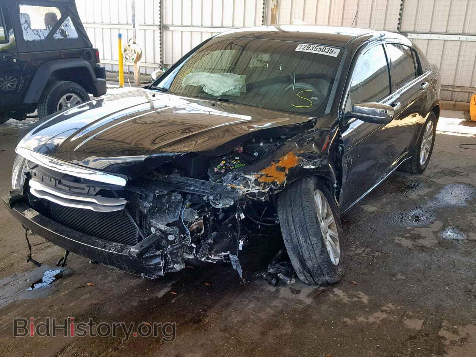2013 CHRYSLER 200 - VIN: 1C3CCBCG3DN608150 - Photo 2