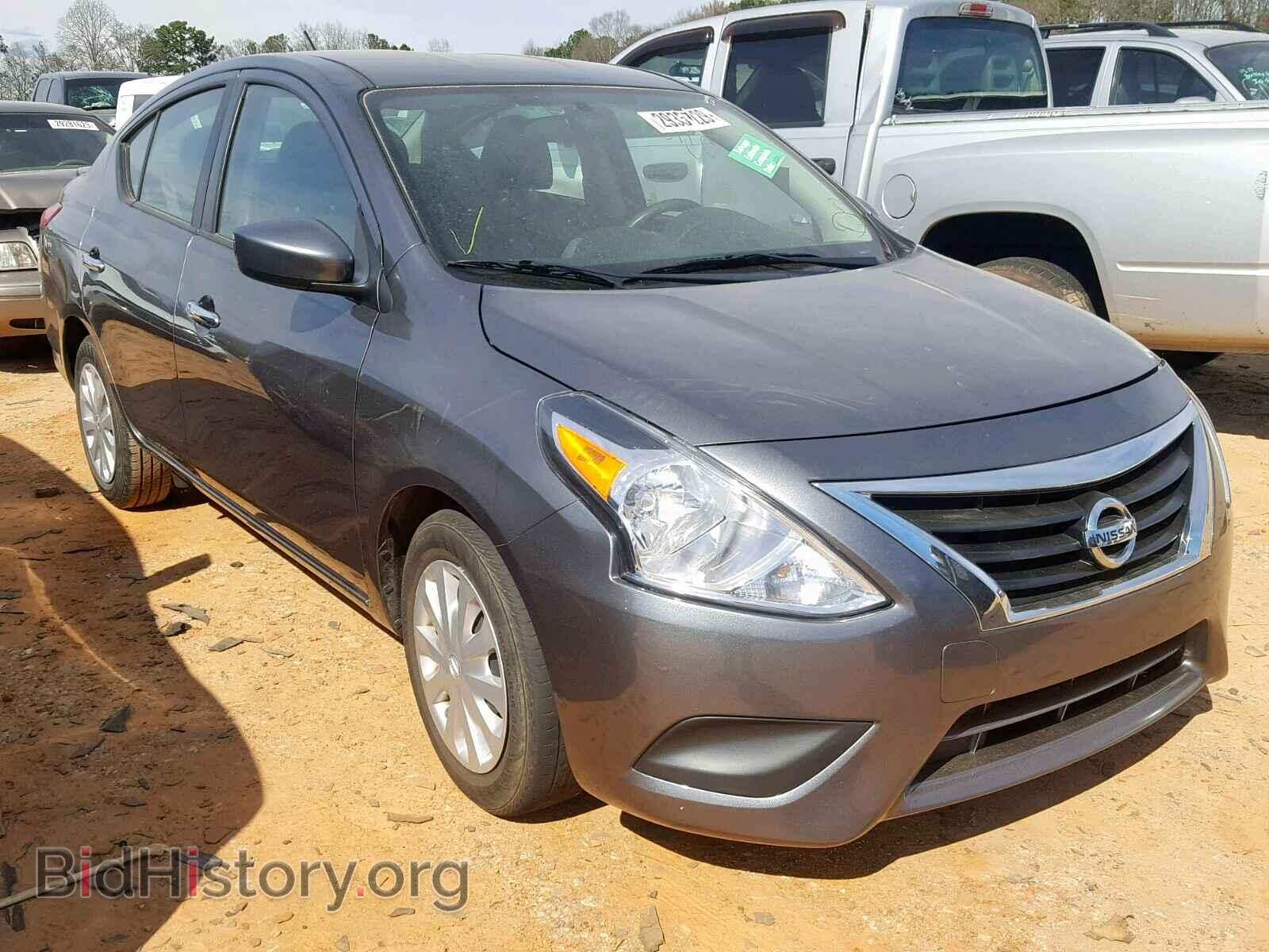 Photo  - NISSAN VERSA 2017