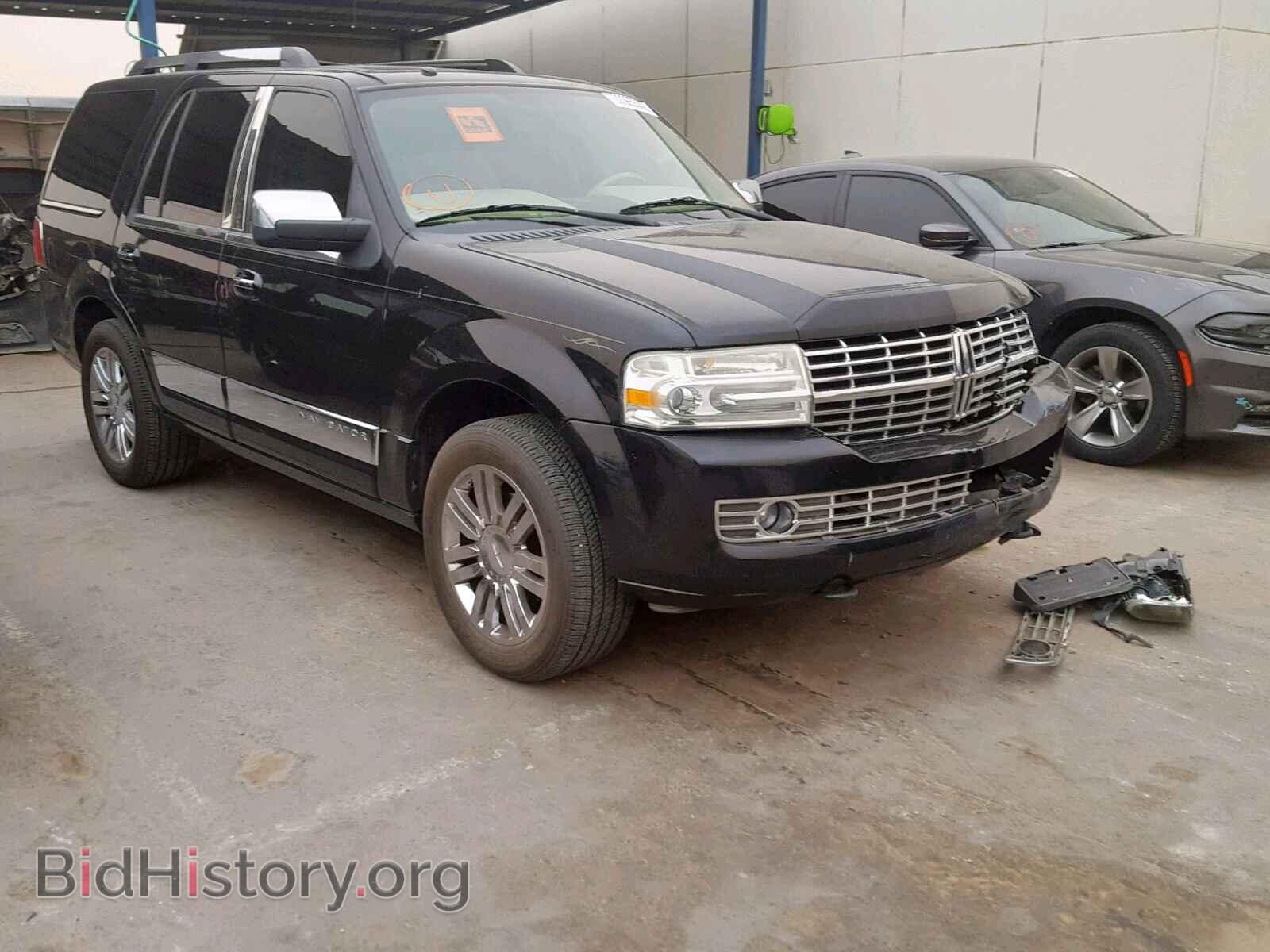 Photo  - LINCOLN NAVIGATOR 2008