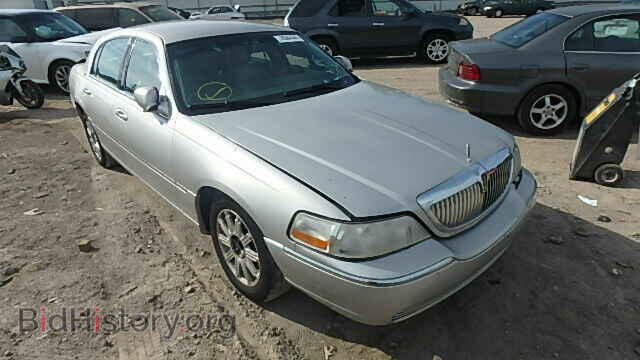 Photo 2LNHM82V48X636721 - LINCOLN TOWNCAR 2008