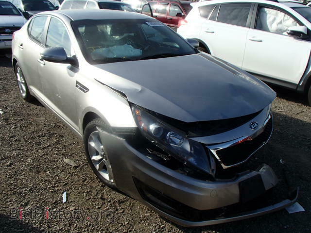 Фотография KNAGN4A77B5081813 - KIA OPTIMA 2011