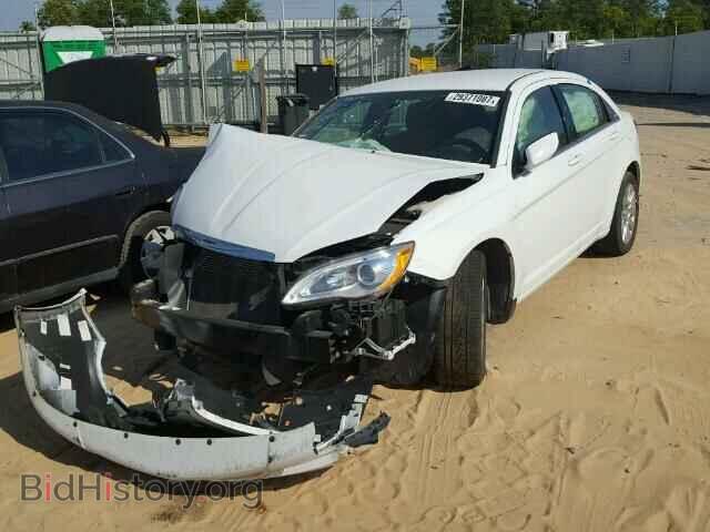 2014 CHRYSLER 200 - VIN: 1C3CCBAB0EN143075 - Фото 2