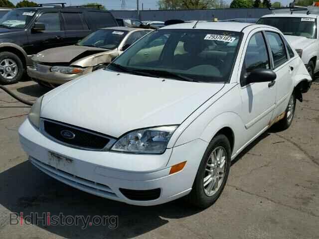2007 FORD FOCUS - VIN: 1FAFP34N67W225601 - Photo 2