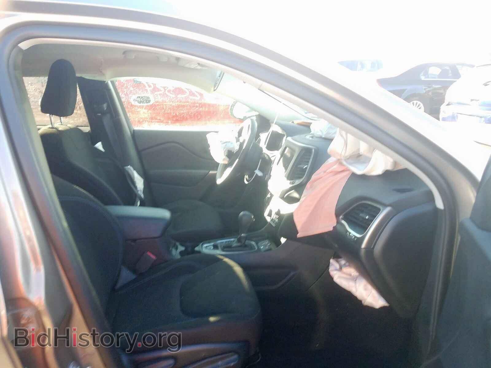 2019 JEEP CHEROKEE - VIN: 1C4PJLCB7KD263141 - Фото 5