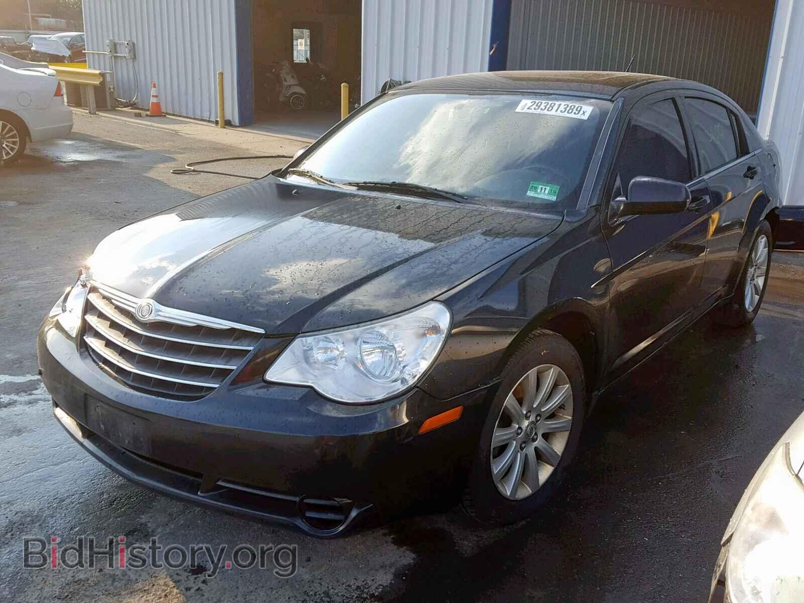2010 CHRYSLER SEBRING - VIN: 1C3CC5FB4AN203525 - Фото 2