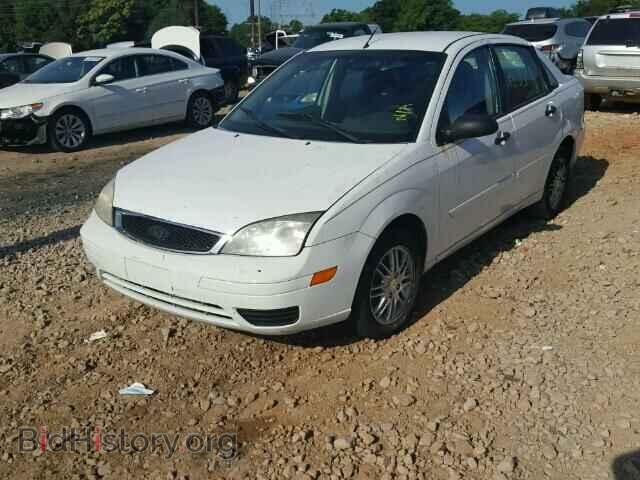 2005 FORD FOCUS - VIN: 1FAFP34N45W223939 - Фото 2