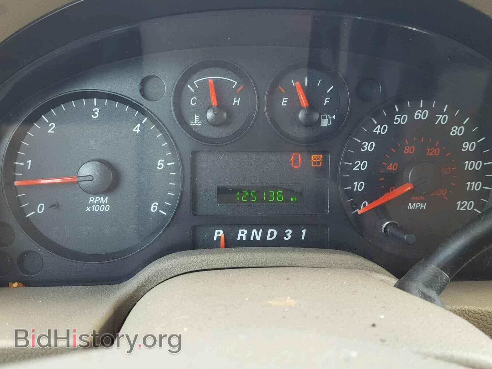 2004 FORD FREESTAR - VIN: 2FMZA51684BA76604 - Фото 8