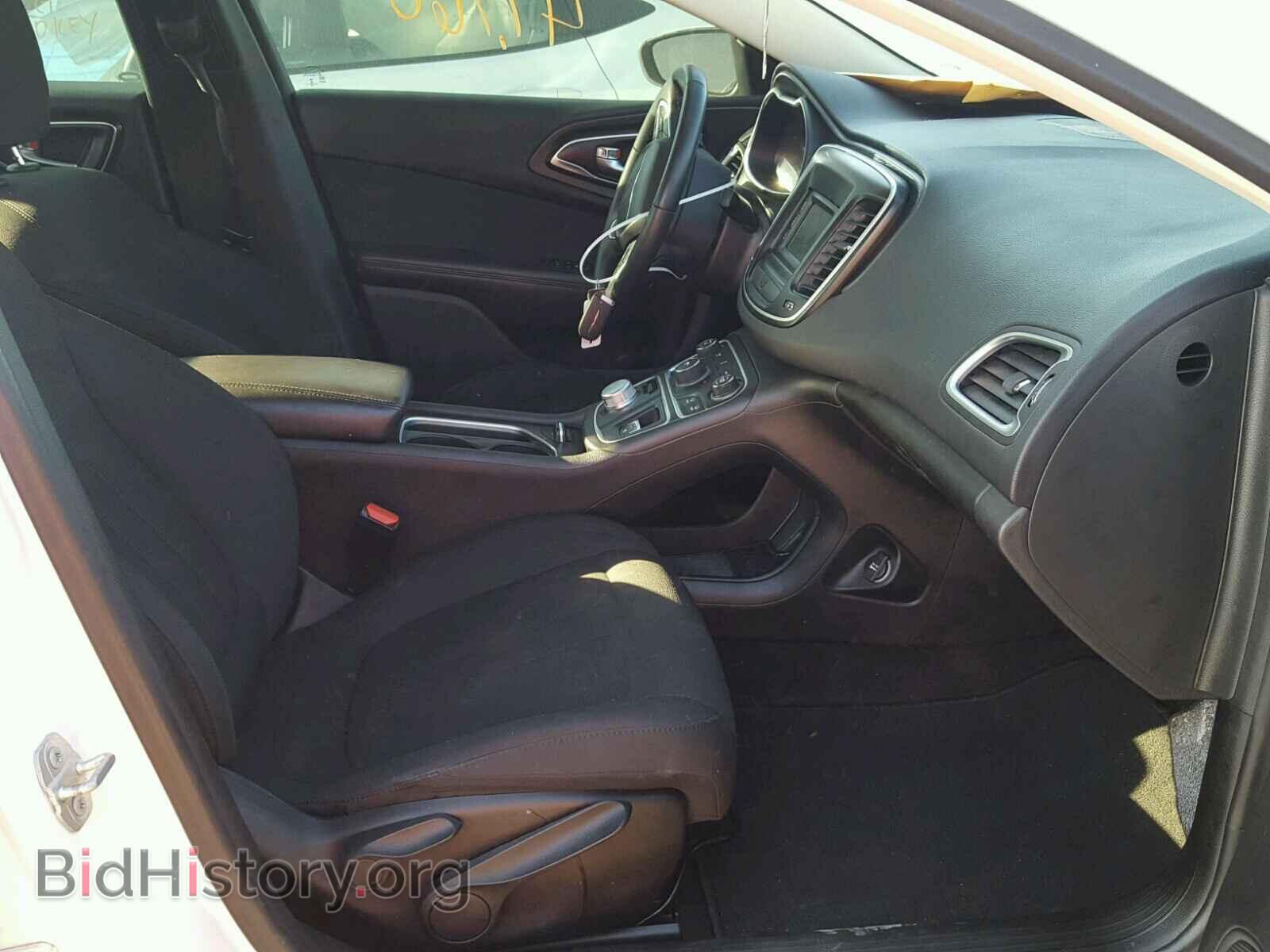 2016 CHRYSLER 200 - VIN: 1C3CCCAB0GN105998 - Фото 5