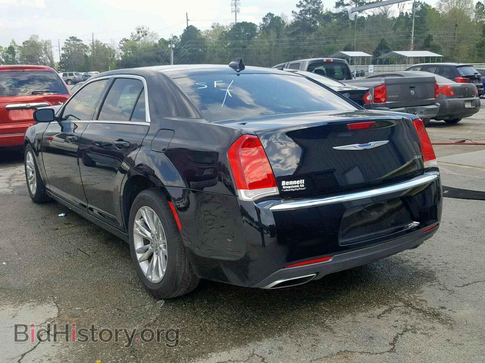 2017 CHRYSLER 300 - VIN: 2C3CCAAGXHH661844 - Фото 3