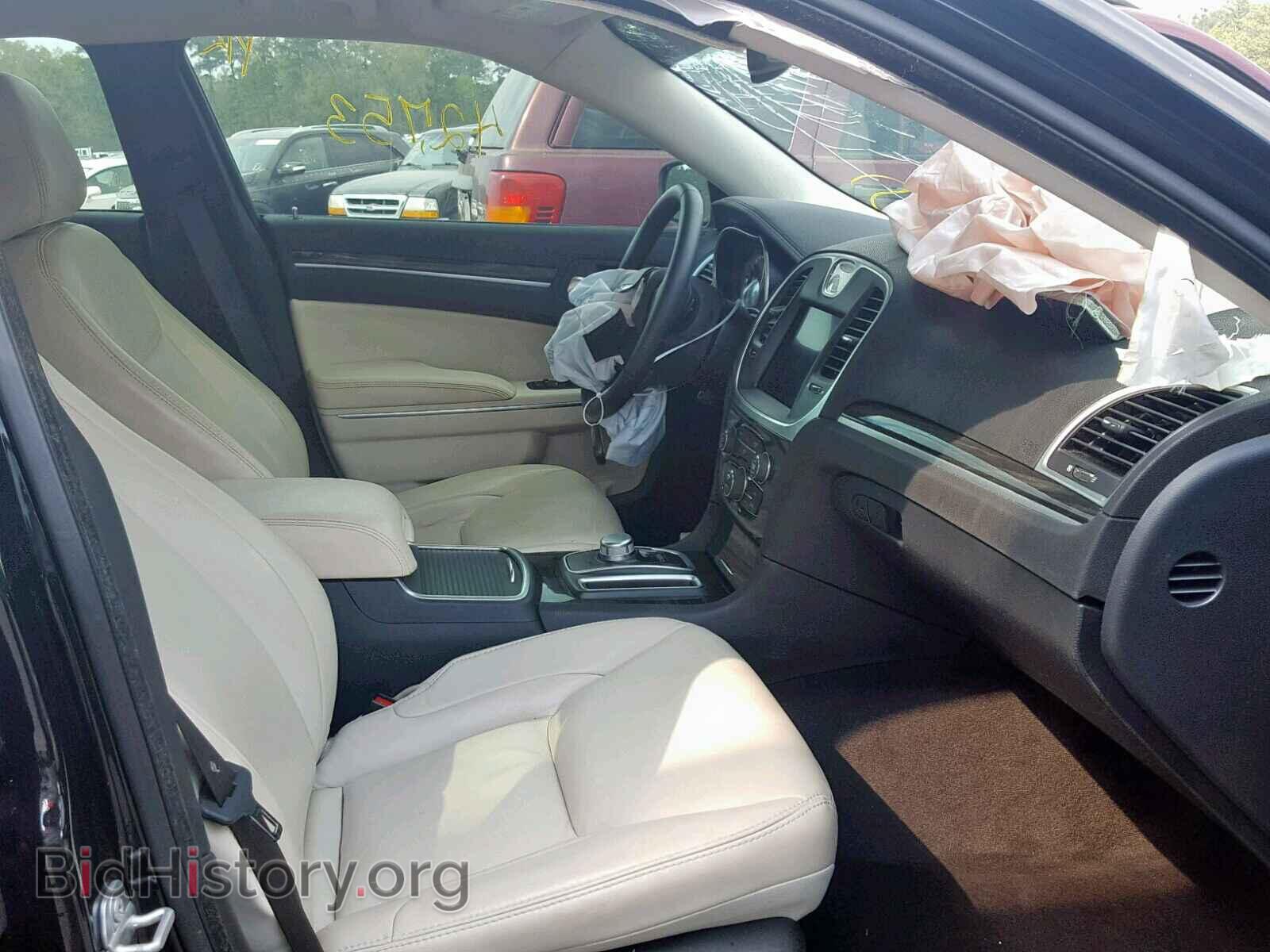 2017 CHRYSLER 300 - VIN: 2C3CCAAGXHH661844 - Фото 5
