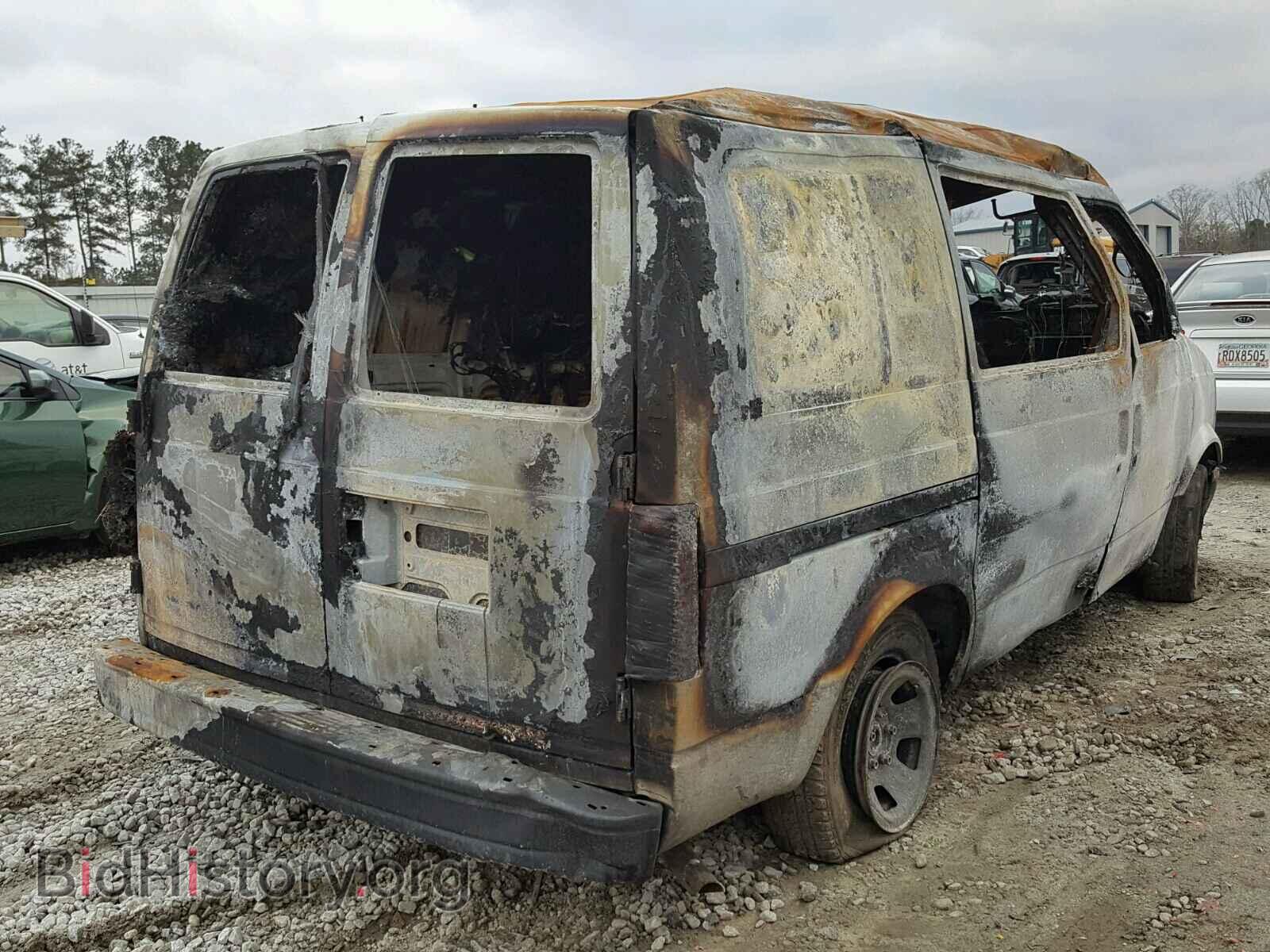 2001 CHEVROLET ASTRO - VIN: 1GCDM19W21B116258 - Фото 4