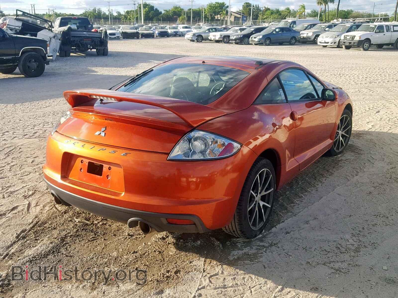 2010 MITSUBISHI ECLIPSE - VIN: 4A31K5DF2AE001064 - Photo 4