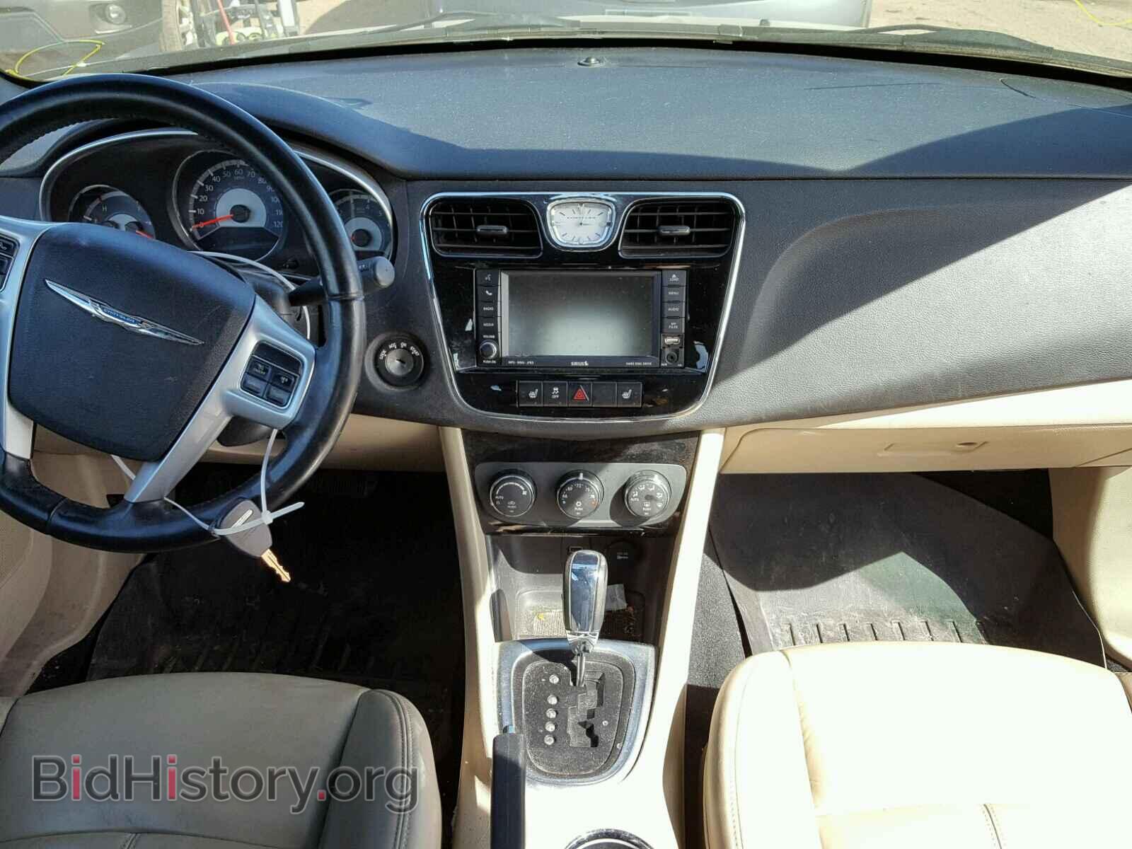 2011 CHRYSLER 200 - VIN: 1C3BC7EGXBN529660 - Фото 9