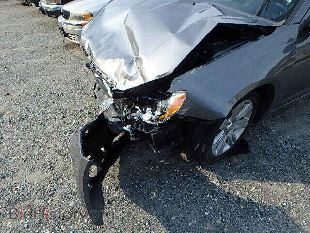 2013 CHRYSLER 200 - VIN: 1C3CCBAB5DN670477 - Фото 9