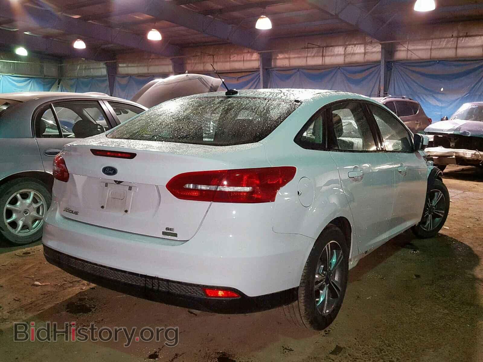 2018 FORD FOCUS SE - VIN: 1FADP3FE5JL300561 - Фото 4