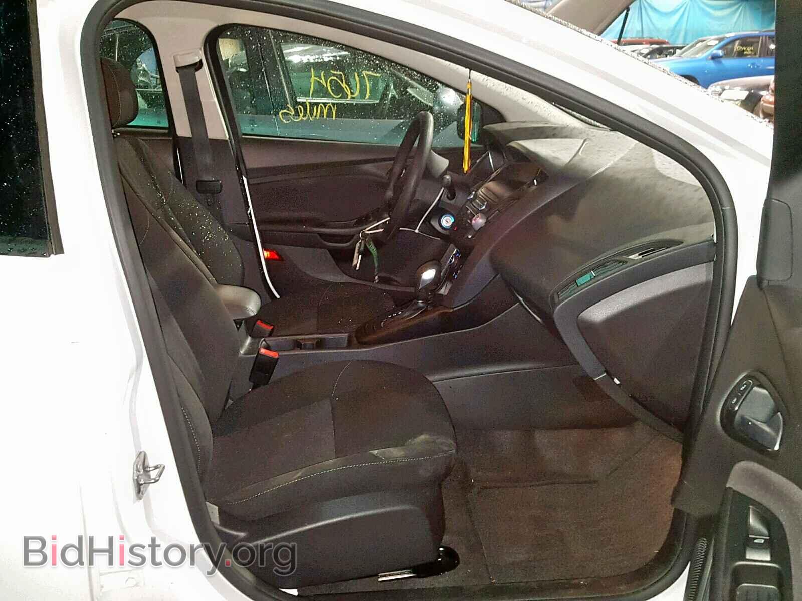 2018 FORD FOCUS SE - VIN: 1FADP3FE5JL300561 - Фото 5