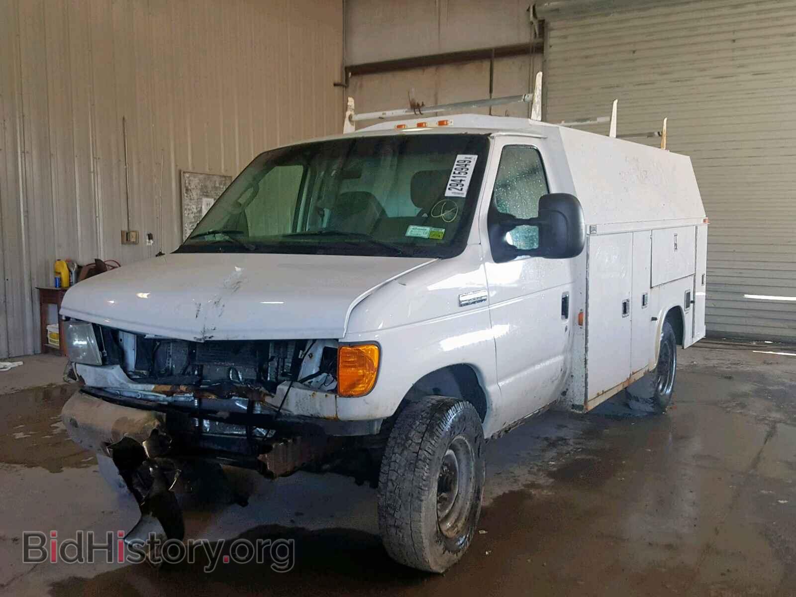 2006 FORD ECONOLINE - VIN: 1FDSE35L46HB14619 - Фото 2