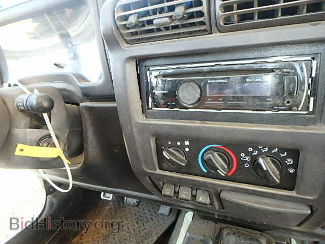 2000 JEEP WRANGLER - VIN: 1J4FA59SXYP771247 - Photo 9
