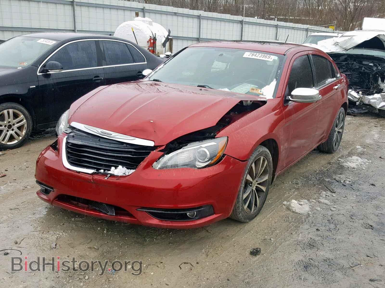 2012 CHRYSLER 200 - VIN: 1C3CCBHGXCN183422 - Фото 2