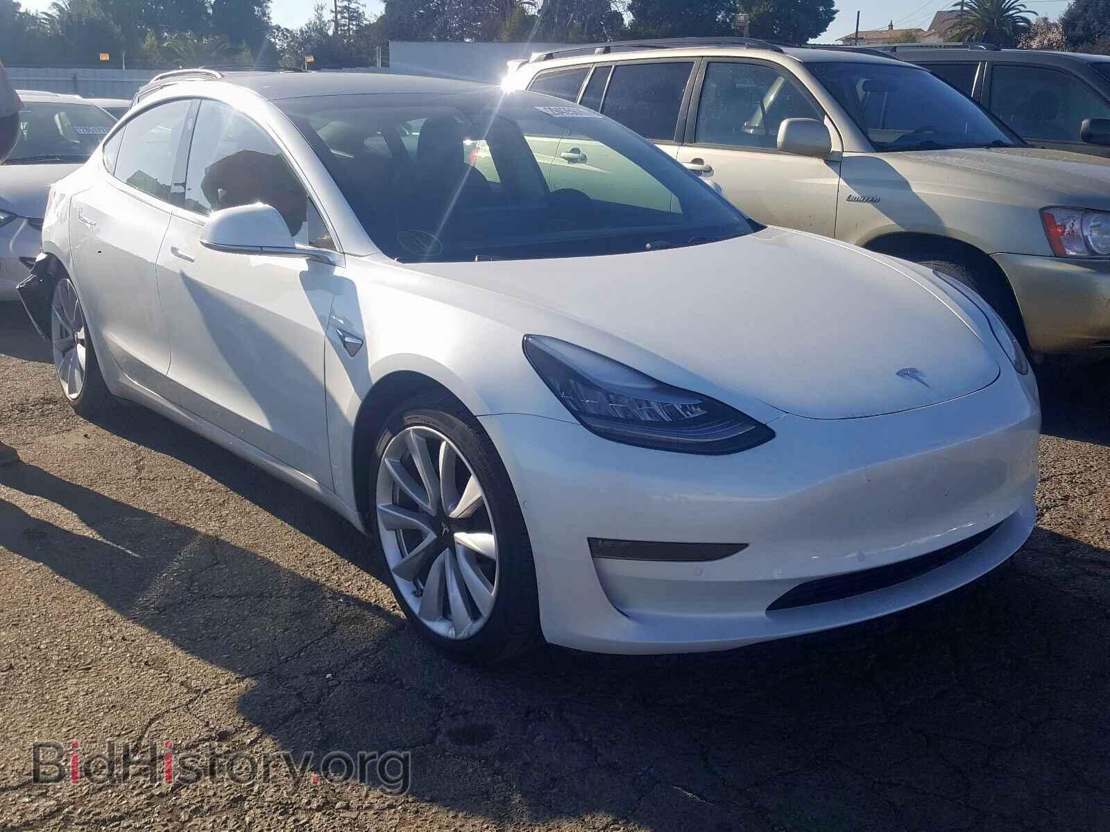 Photo 5YJ3E1EB9KF512827 - TESLA MODEL 3 2019