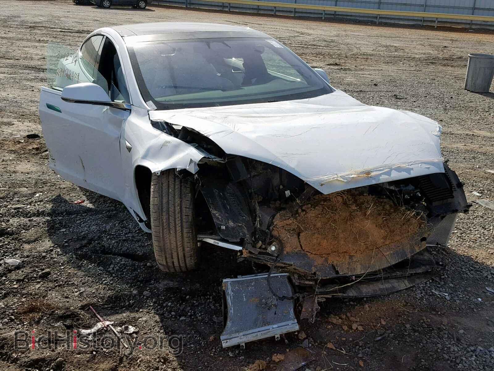Фотография 5YJSA1E26KF299861 - TESLA MODEL S 2019