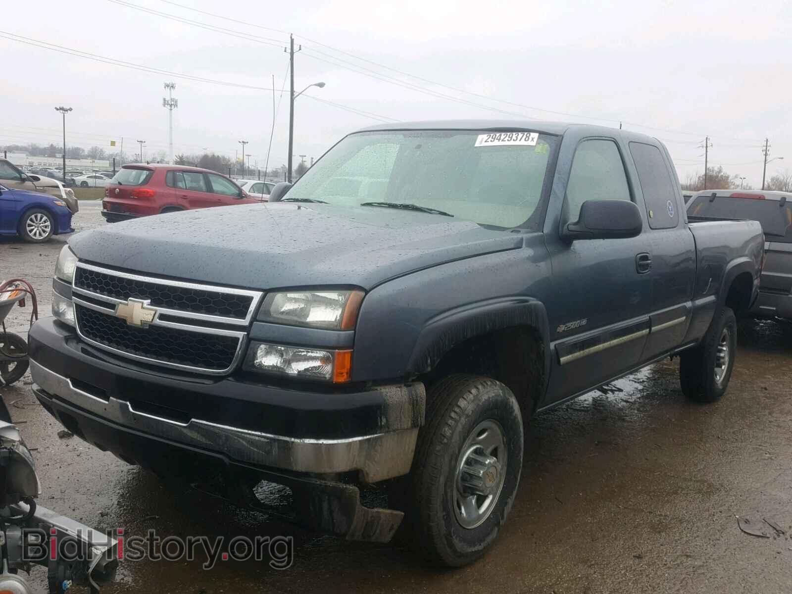2007 CHEVROLET SILVERADO - VIN: 1GCHC29U27E176072 - Фото 2