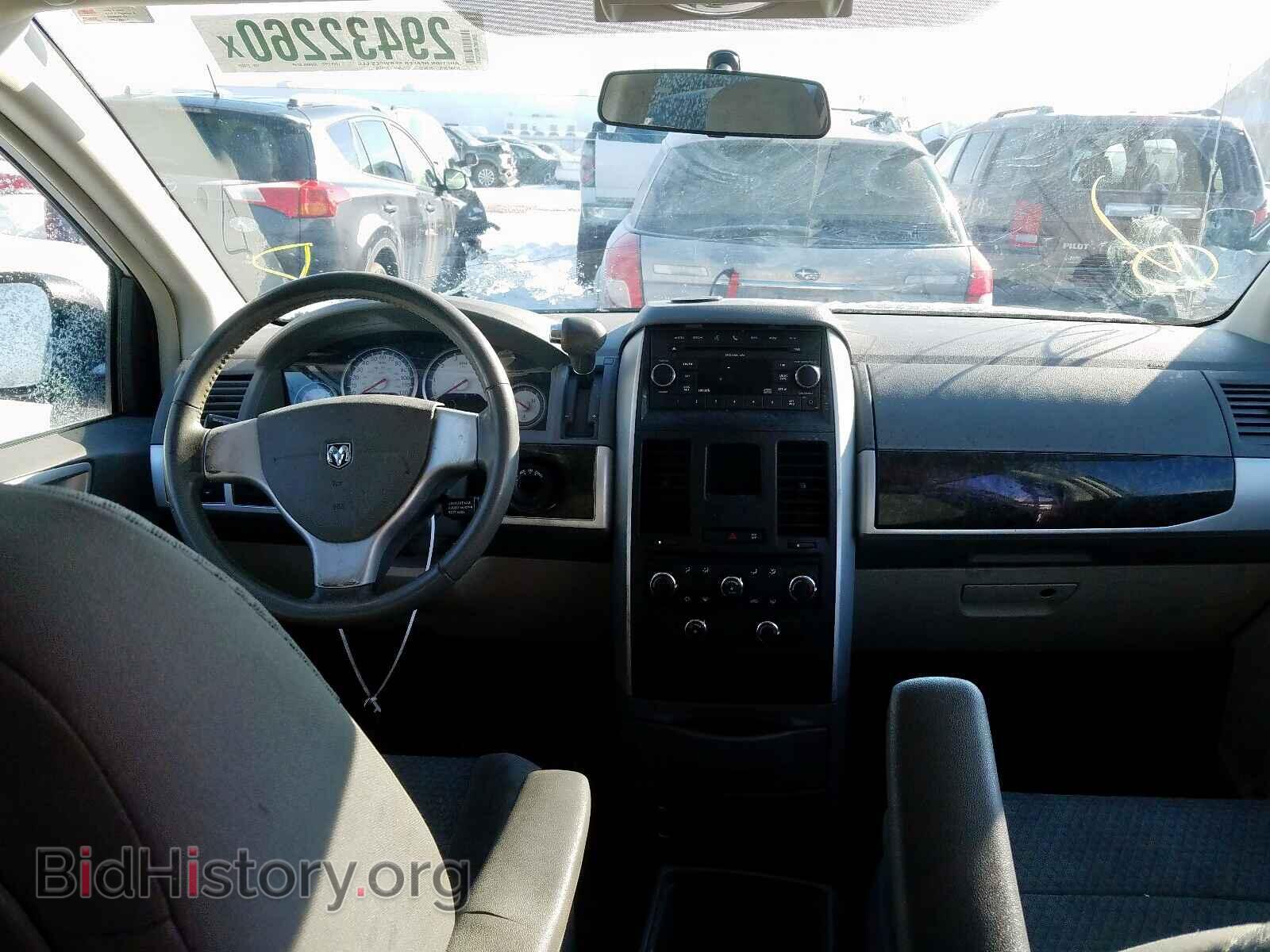 2010 DODGE CARAVAN - VIN: 2D4RN5D10AR210469 - Фото 9