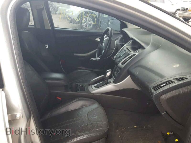 2013 Ford FOCUS (VIN 1FADP3F25DL302241) — фото 5 из 10