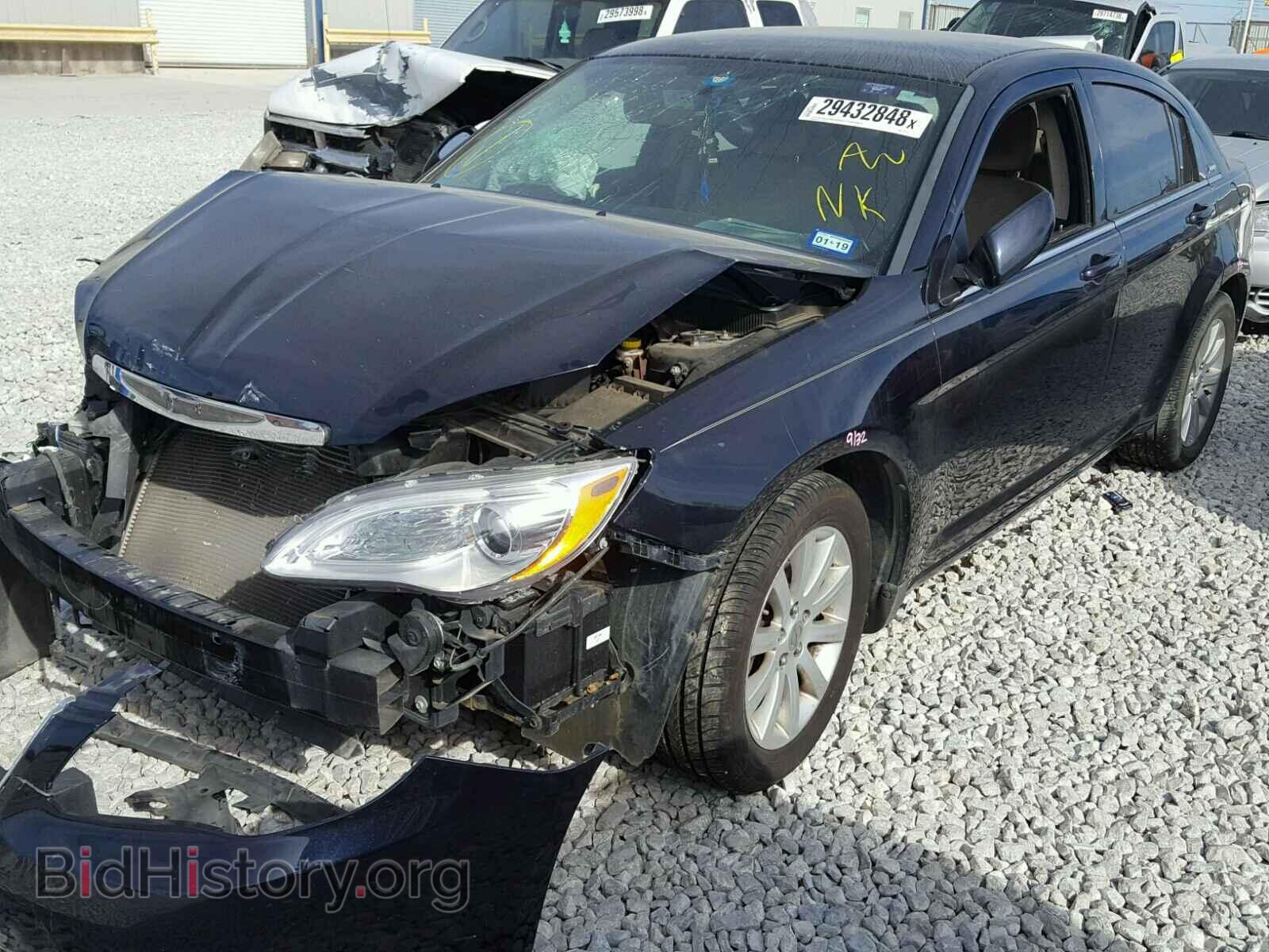 2012 CHRYSLER 200 - VIN: 1C3CCBBG5CN210275 - Фото 2
